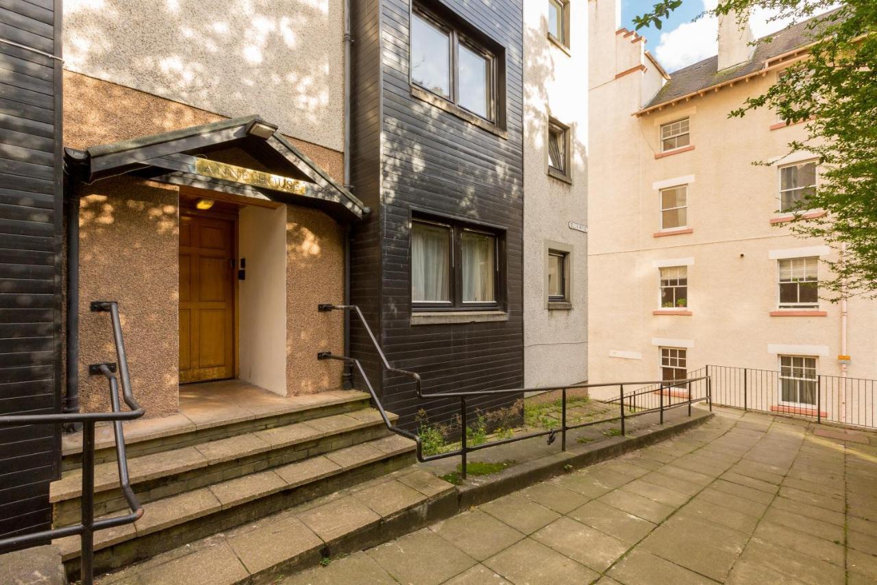 Joivy Chic Apartment In The Heart Of The Royal Mile Edimburgo Exterior foto
